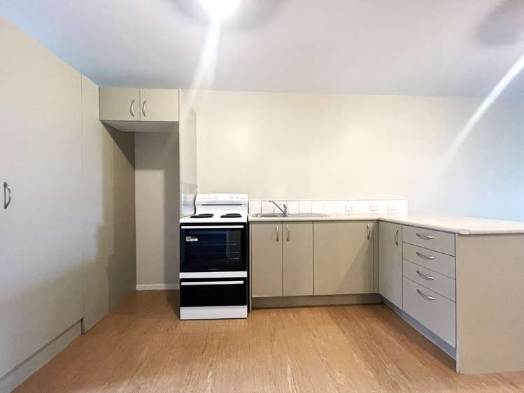 6/242 Great North Road Henderson_9