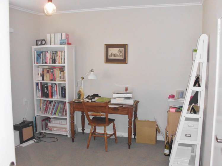 7 Kenmure Avenue Forrest Hill_16