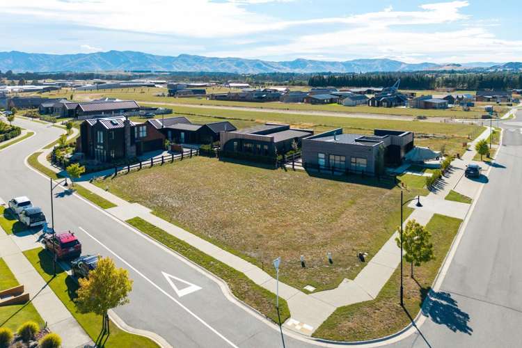 19 Deans Drive and 2 Marjon Drive Wanaka_6