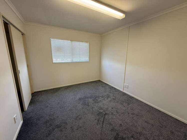 80 Main road Kumeu_6