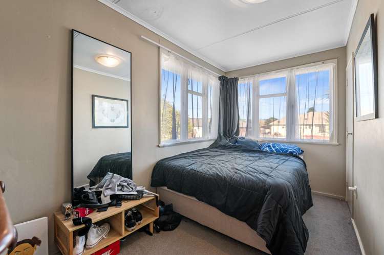 6 Puriri Crescent Hillcrest_9