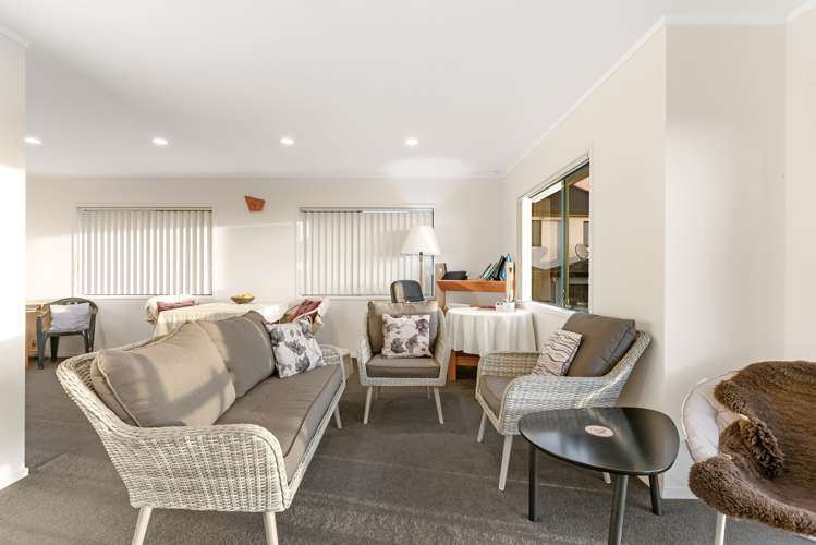 1a Lobelia Rise Goodwood Heights_6