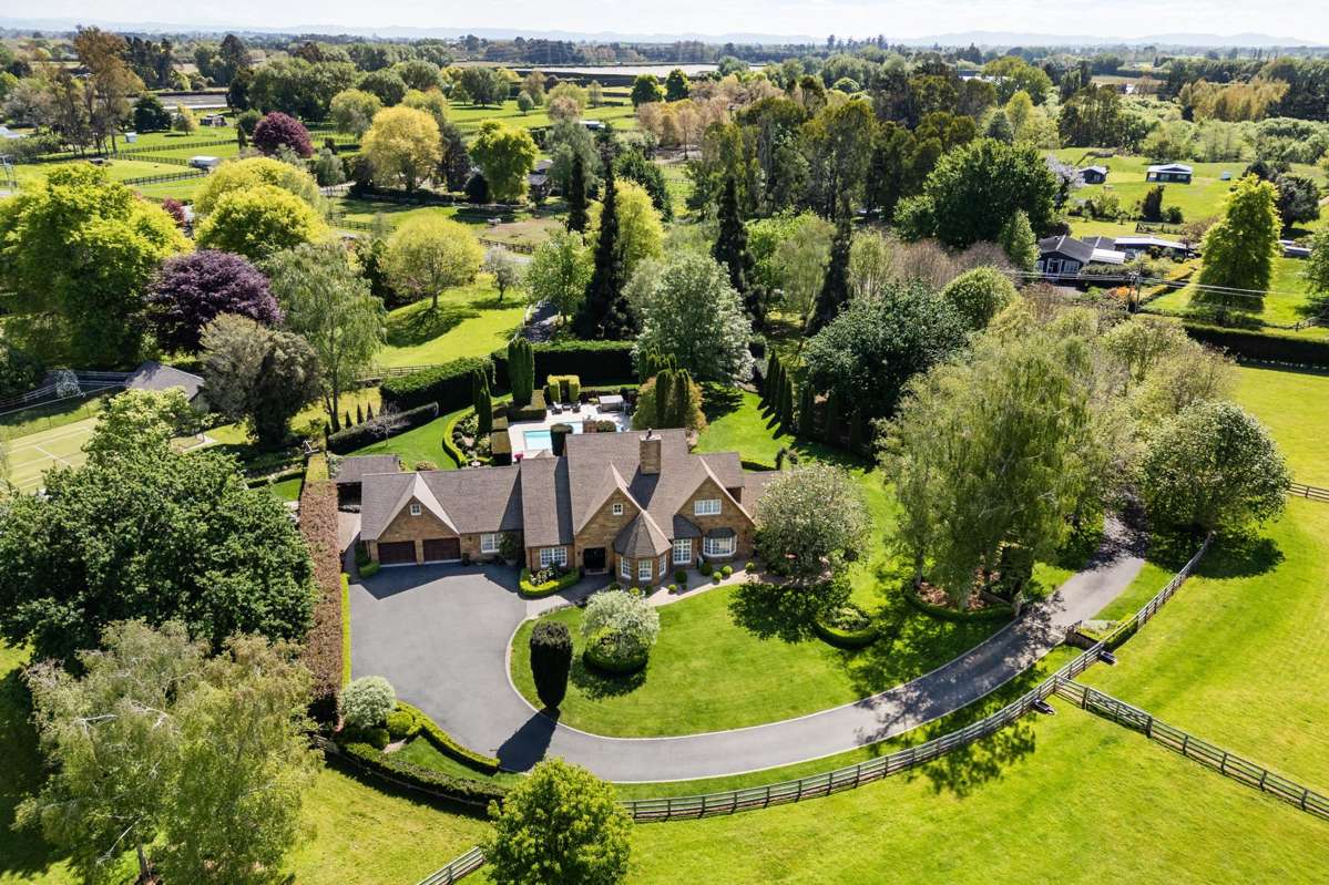 282 Woodside Road_0