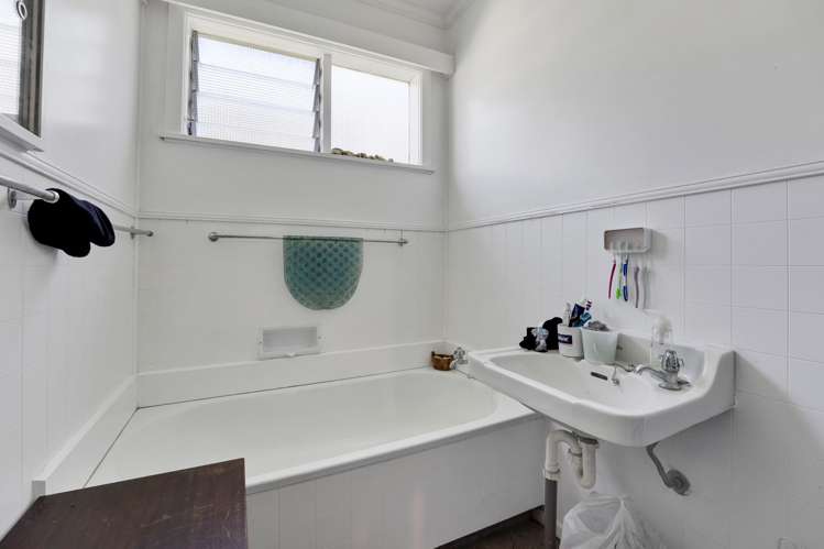 2 Tawa Street Gonville_18