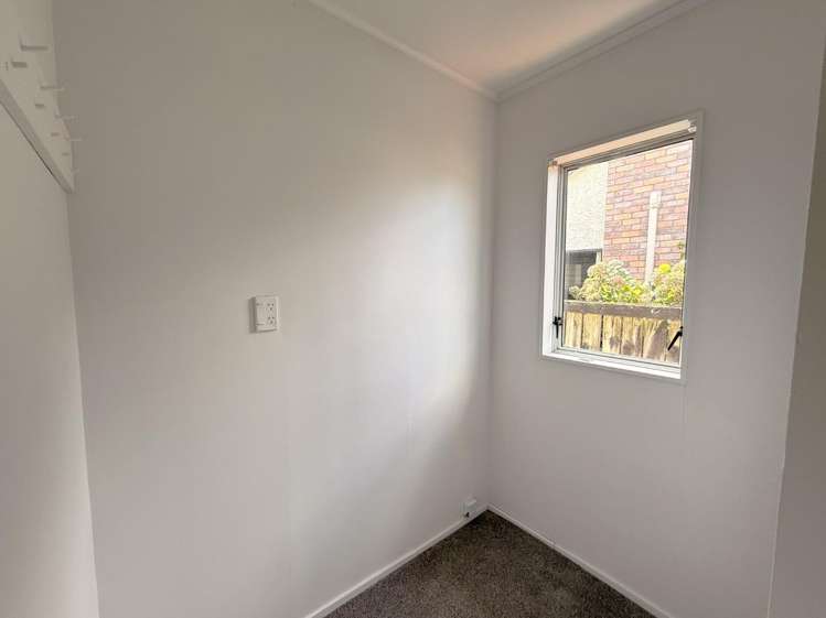 1 Mansell Road 1114_6