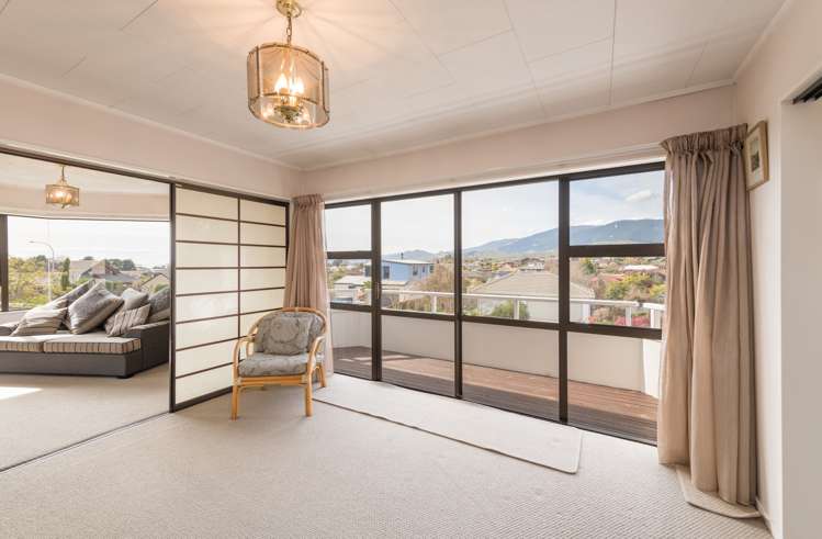 33 Washbourn Drive Richmond_10