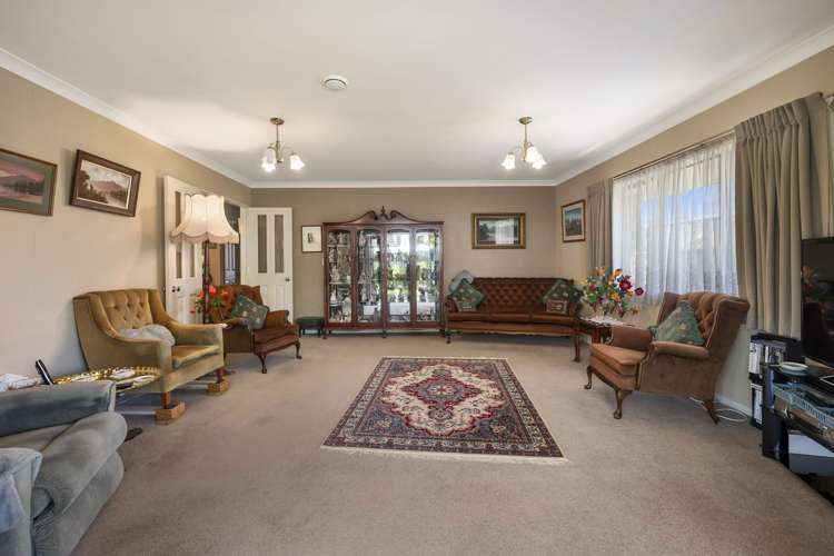 8 Courtenay Place Owhata_5