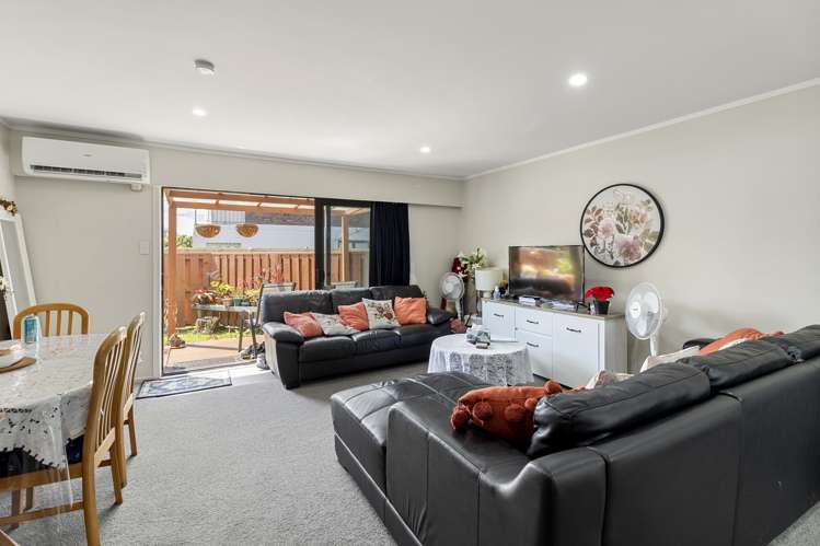 2/24 Robertson Road Favona_2