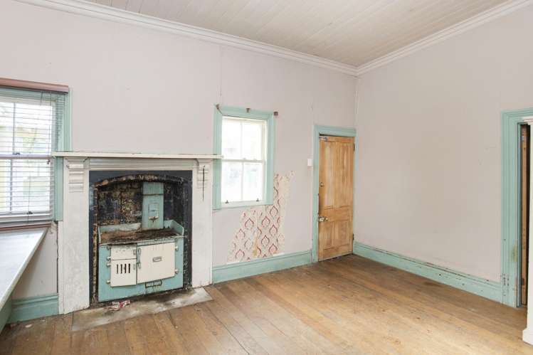 39 Cook Street Tolaga Bay_2