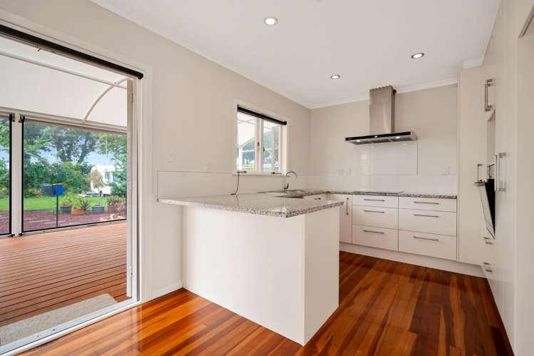 78 Matipo Road Te Atatu Peninsula_8