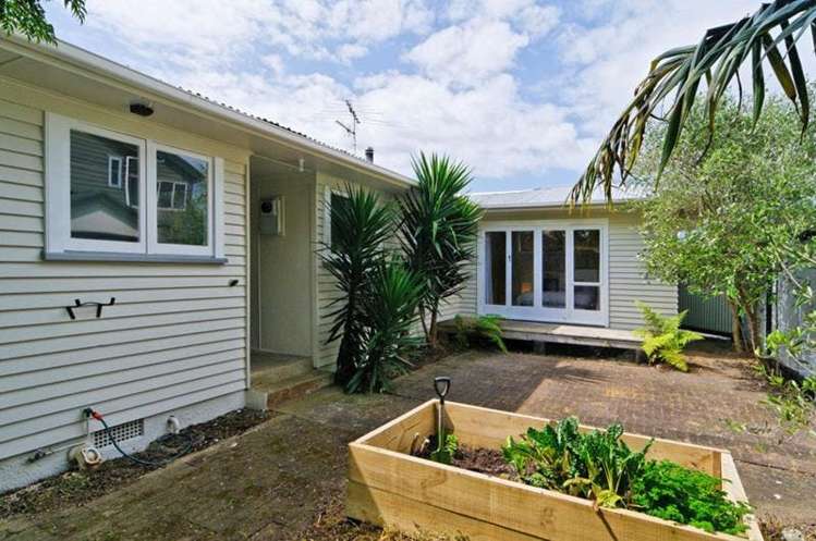125 Abbotts Way Remuera_3