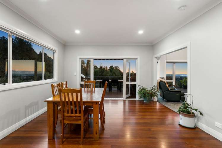 27 Tui Crescent Waiatarua_9