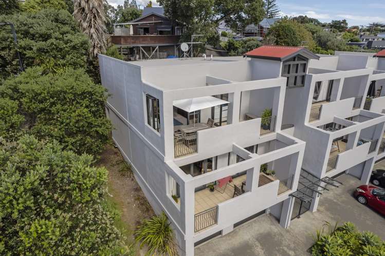 3/8 Monte Cassino Place Birkdale_14