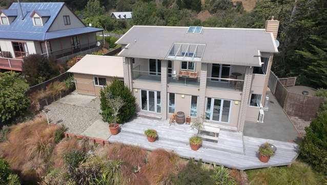 Stunning Moeraki coastal views