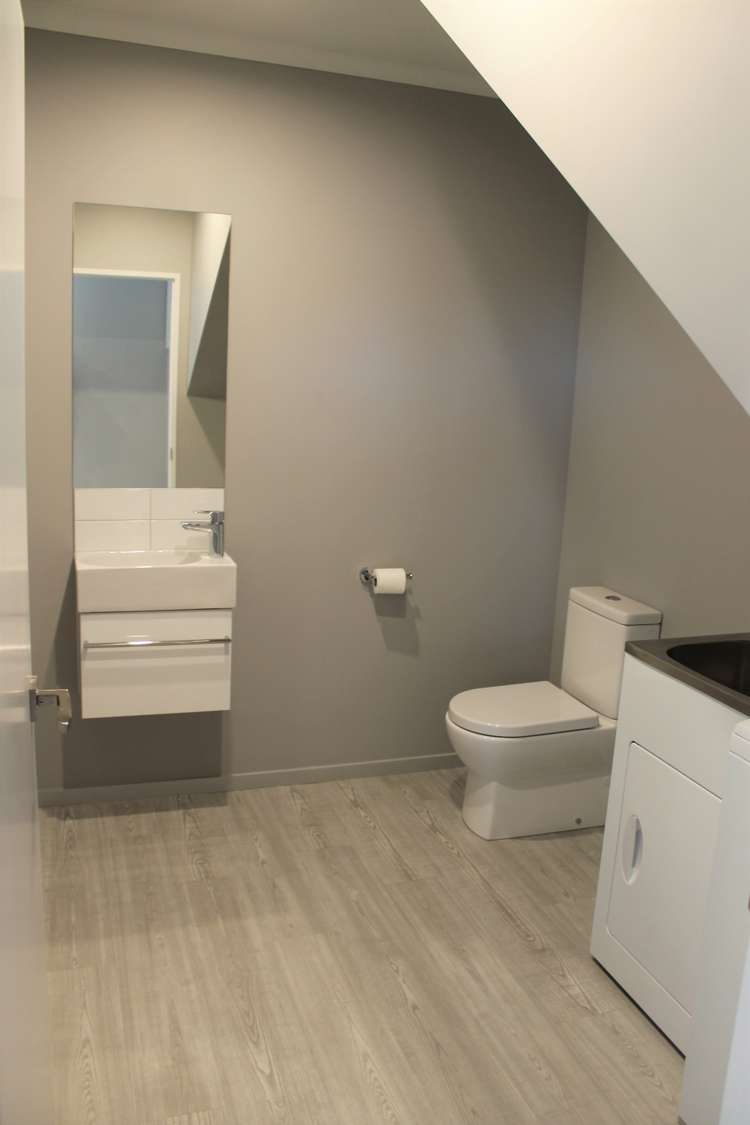 22 Tippet Crescent Wigram_6