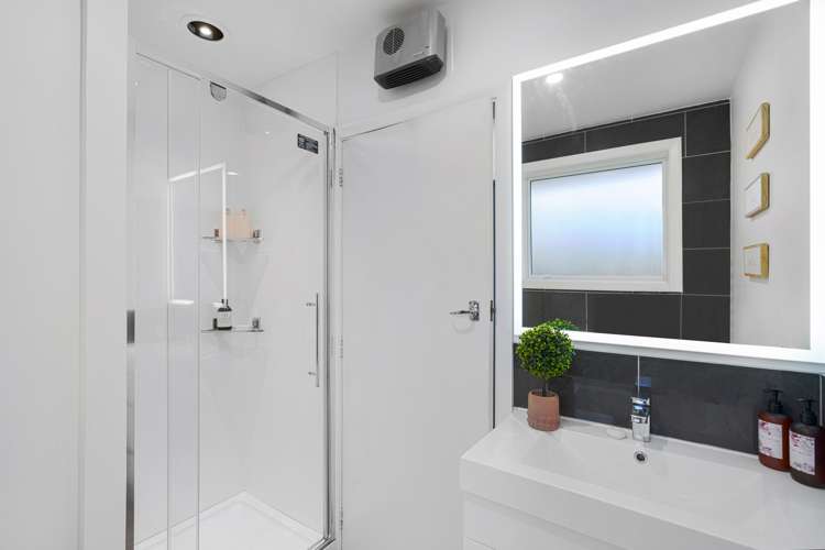 6 Dymock Place Bishopdale_10