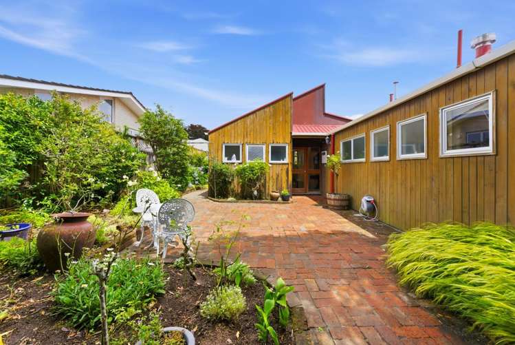 5 Magnolia Drive Westown_27