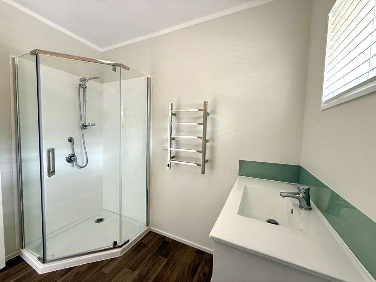 7B Rose Street Raglan_17