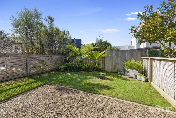 2/143a Wiseley Road West Harbour_12