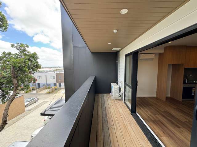 201/48 Clay Works Lane New Lynn_2