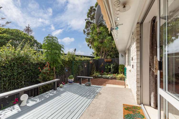 2/14 Havelle Avenue Titirangi_0