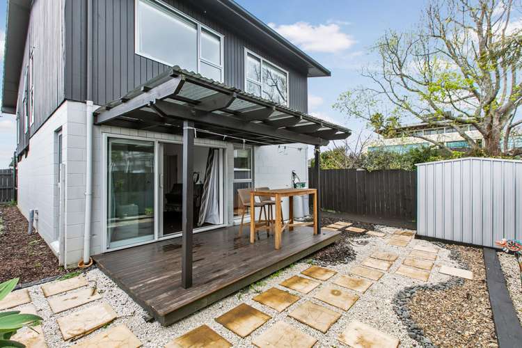 2/50 Taharoto Road Takapuna_15