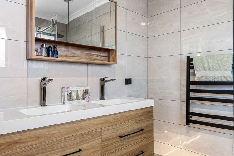 21 Copper Beech Road Woodend_9