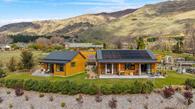 179 Wanaka-Mount Aspiring Road Wanaka_1
