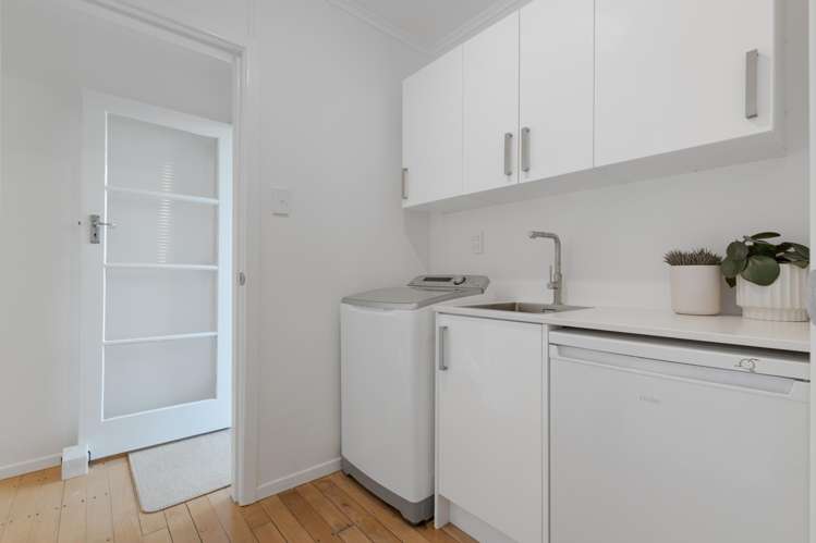 55 Kingswood Road Brookfield_24