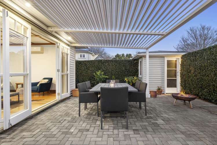 72 Thornton Road_1