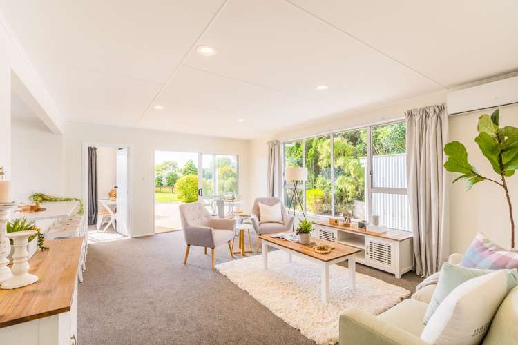 7 Graham Grove Waikanae_2