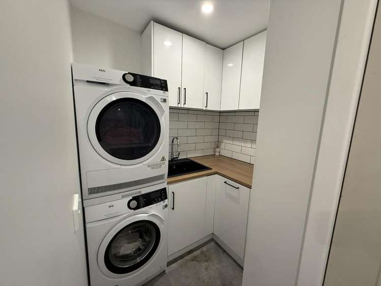 41 Carlton Terrace Westown_3