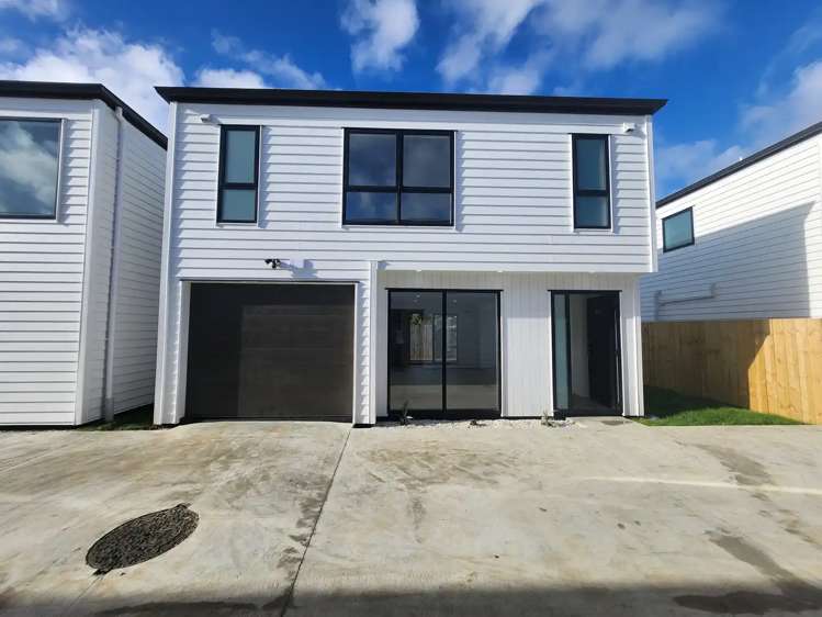 60 B & C Heybridge Street Manurewa_1