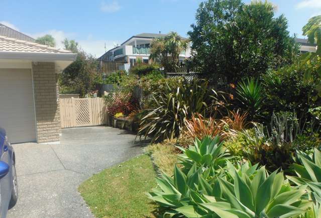 8 Ambassador Glade Orewa_1