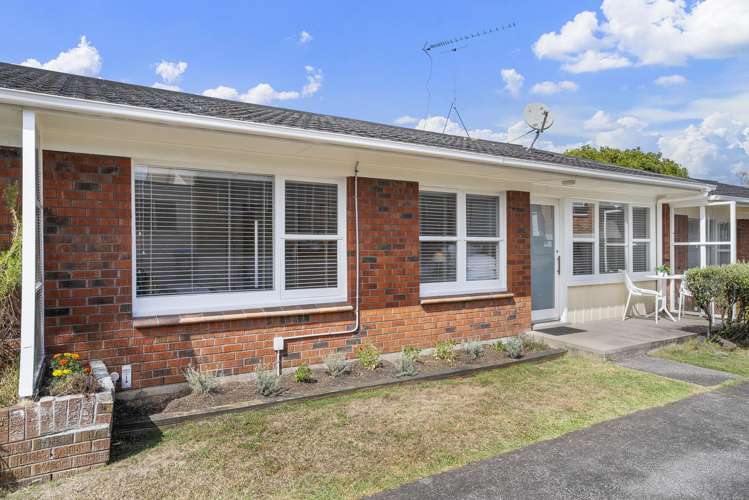 2/40 Tawhiri Road_0