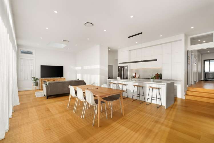 7 Huntingtree Avenue Sandringham_20