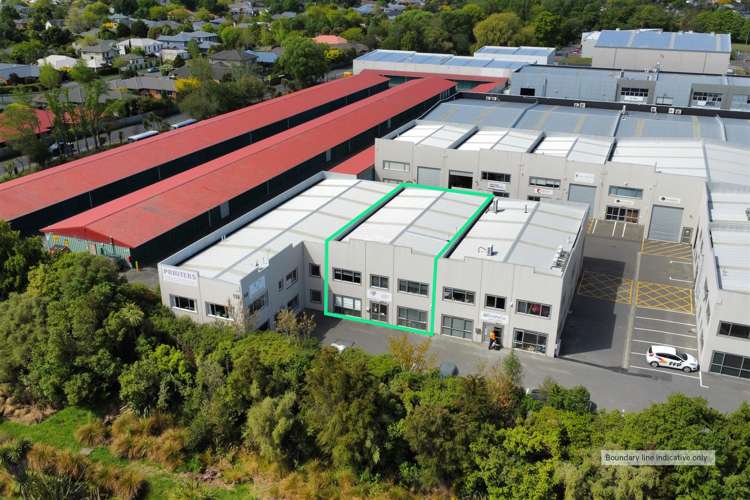 Unit 8, 158 Cavendish Road_0