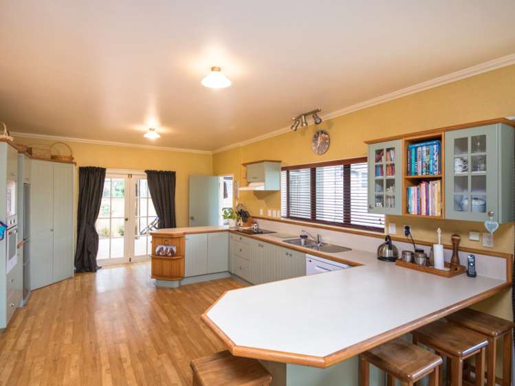 181 Short Road Halcombe_11