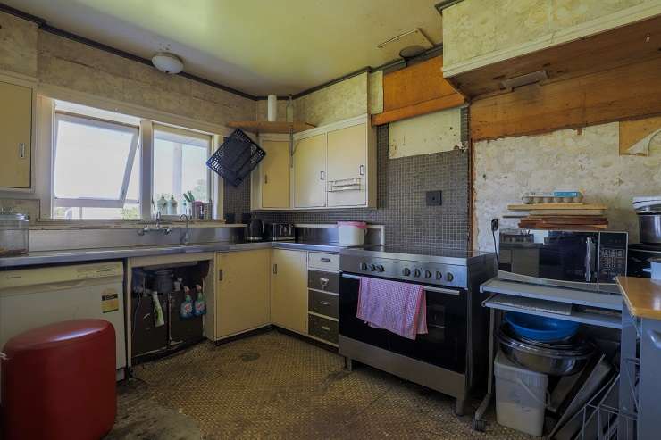 The elderly owner of this home on St George Street, in Papatoetoe, Auckland, had lived in the property for more than 40 years. Photo / Supplied