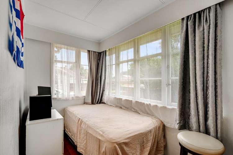 25 & 25A Paul Crescent Fairfield_6