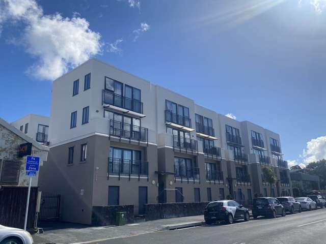 12/22 Normanby Road Mt Eden_1