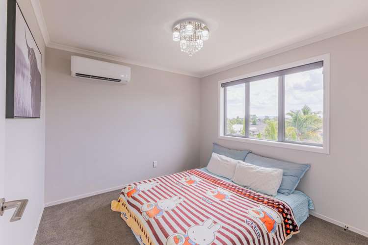 8 Heathfield Avenue Huntington_16