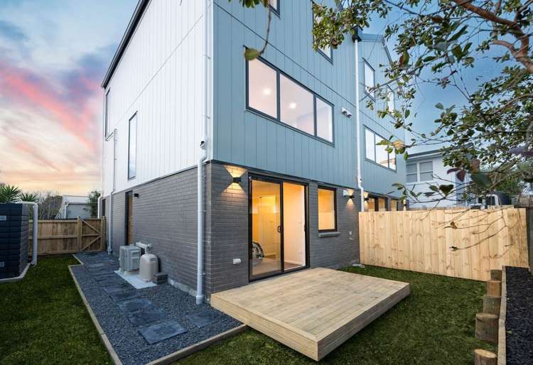 4202E Great North Road Glendene_1