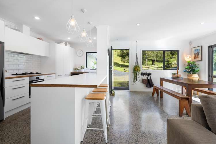 123 Otuhi Road Mangapai and Surrounds_10