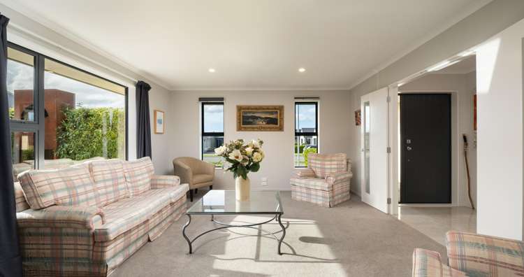 18 Lancaster Avenue Burleigh_9