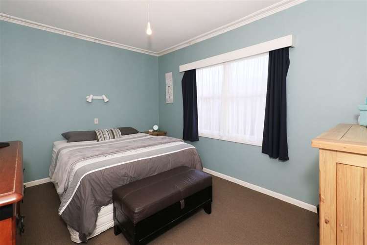 69 Lake Crescent Hamilton Lake_10