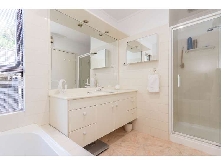 177 Woodlands Park Road Titirangi_13