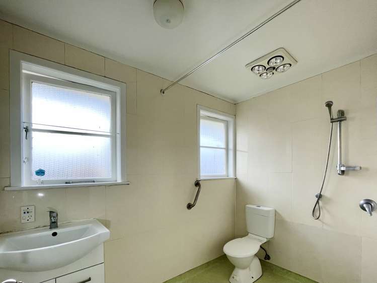 4 Edgewater Drive Pakuranga_3