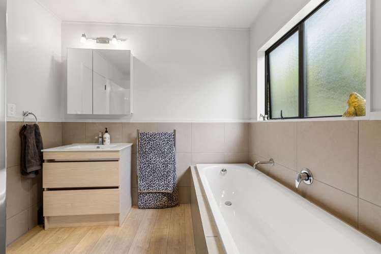 199 Te Hutewai Road Raglan_19