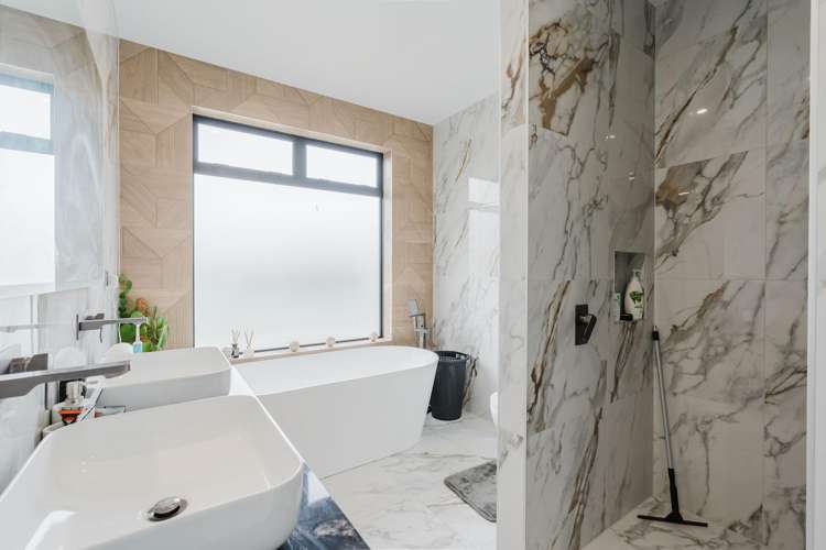 275 Racecourse Road Cambridge_24